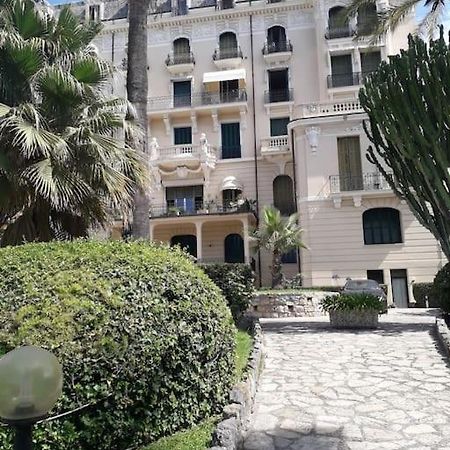 La Casa Di Anna, In Palazzina Liberty Fronte Parco Lejlighed Bordighera Eksteriør billede