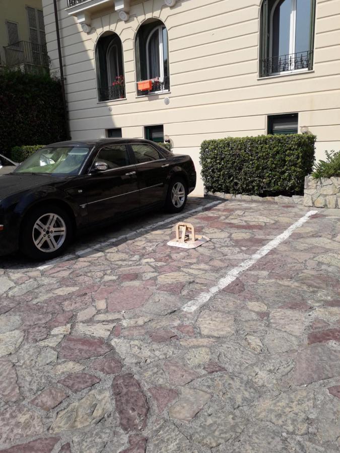 La Casa Di Anna, In Palazzina Liberty Fronte Parco Lejlighed Bordighera Eksteriør billede